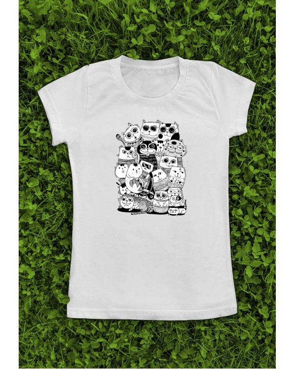 Cat Crowd Graphic T-Shirt